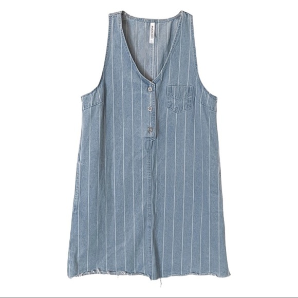๐บ RVCA Trail It Vertical Striped Vintage Washed Denim Dress Size S - Picture 1 of 15